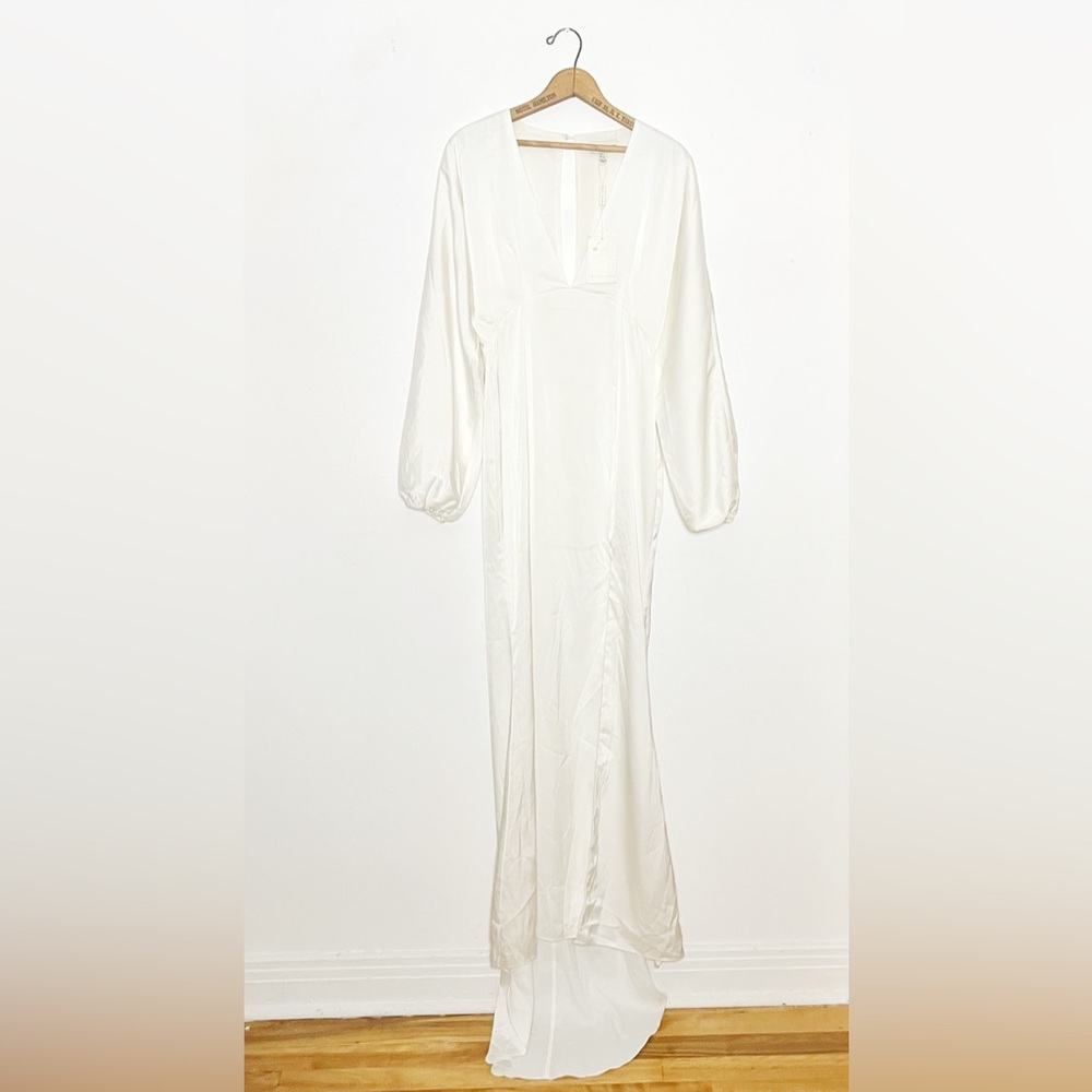 Pretty Lavish | NWT Satin Style Maxi Dress